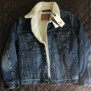 levis men Sherpa Trucker Jacket